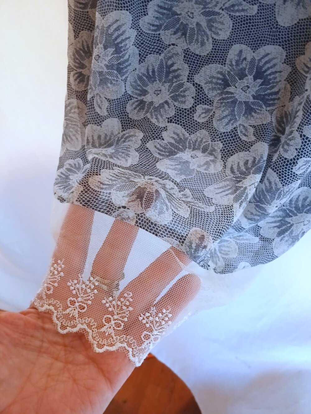 Fashion Week Blue White Floral Lace Print Slip Dress M Boho Cottagecore Feminine - Picture 4 of 9